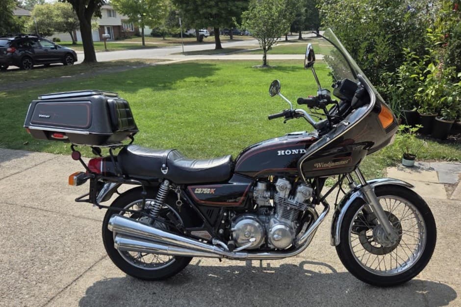 1979 Honda CB750 & CB750A sold for $2,800