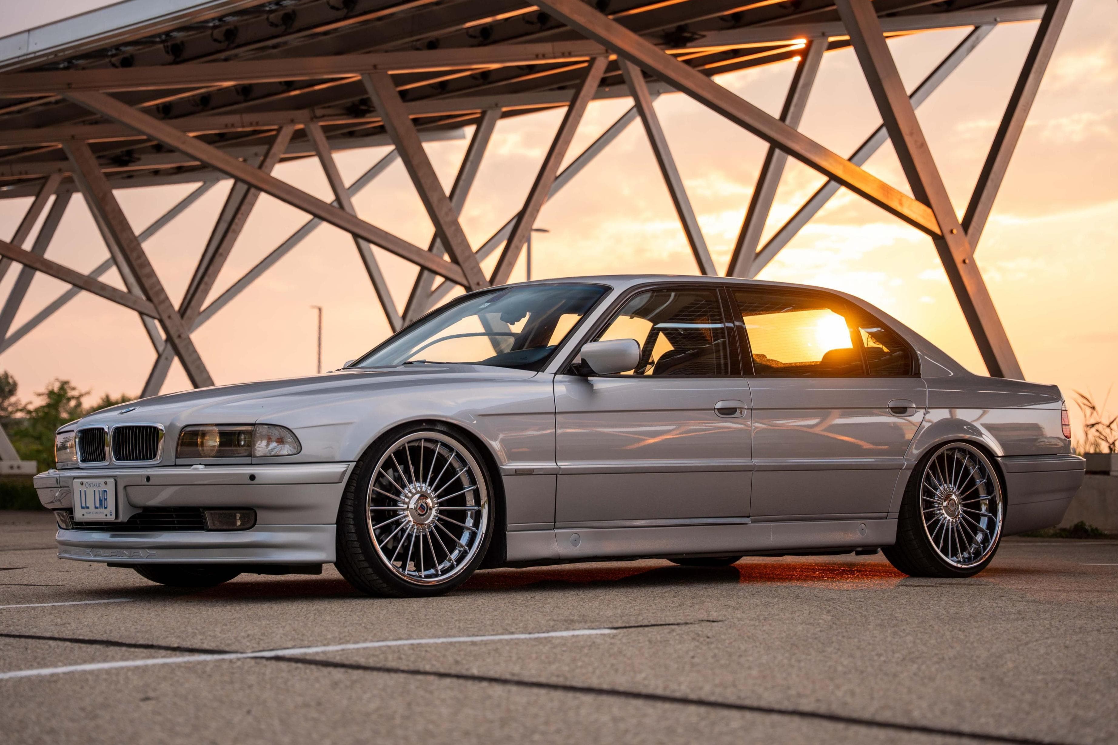 1998 BMW 7 Series sold for $17,500