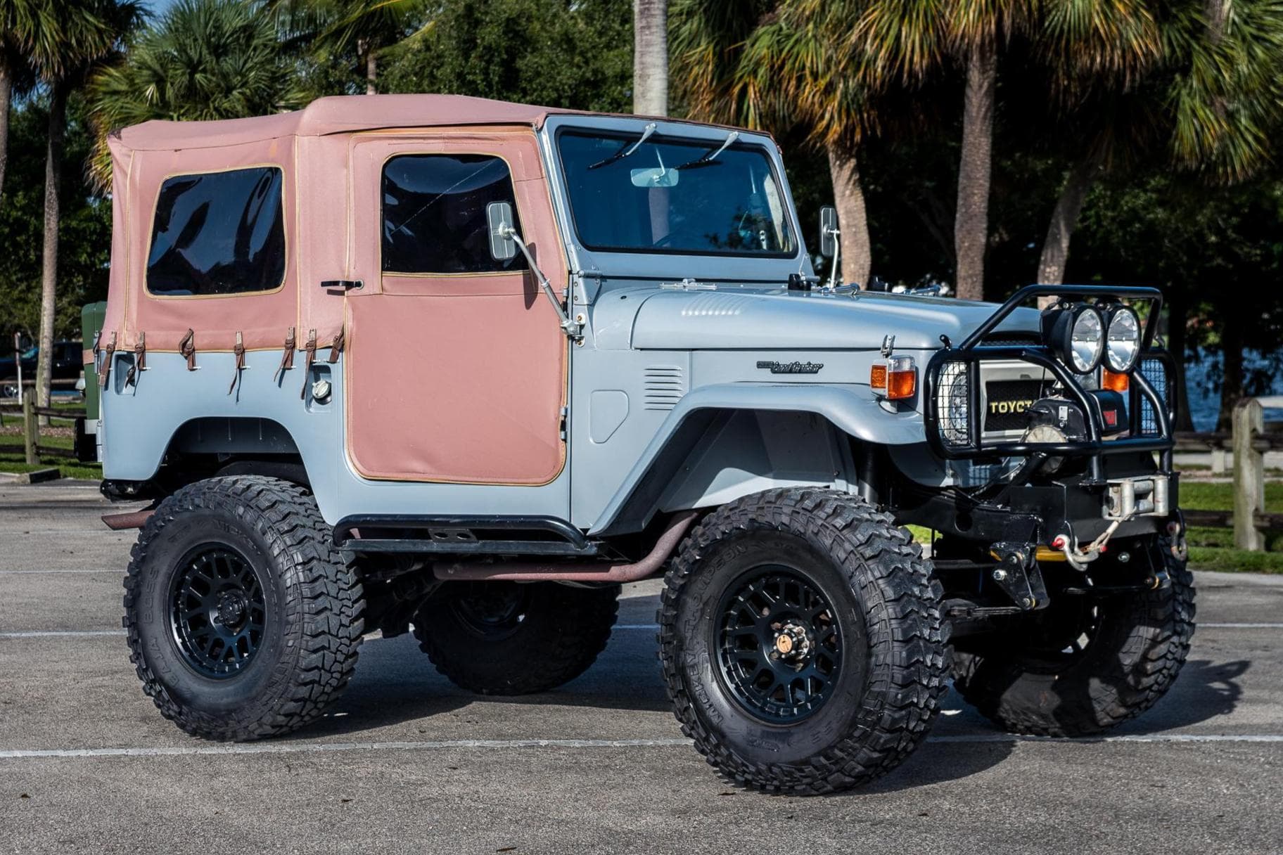 1974 Toyota Land Cruiser sold for $26,250
