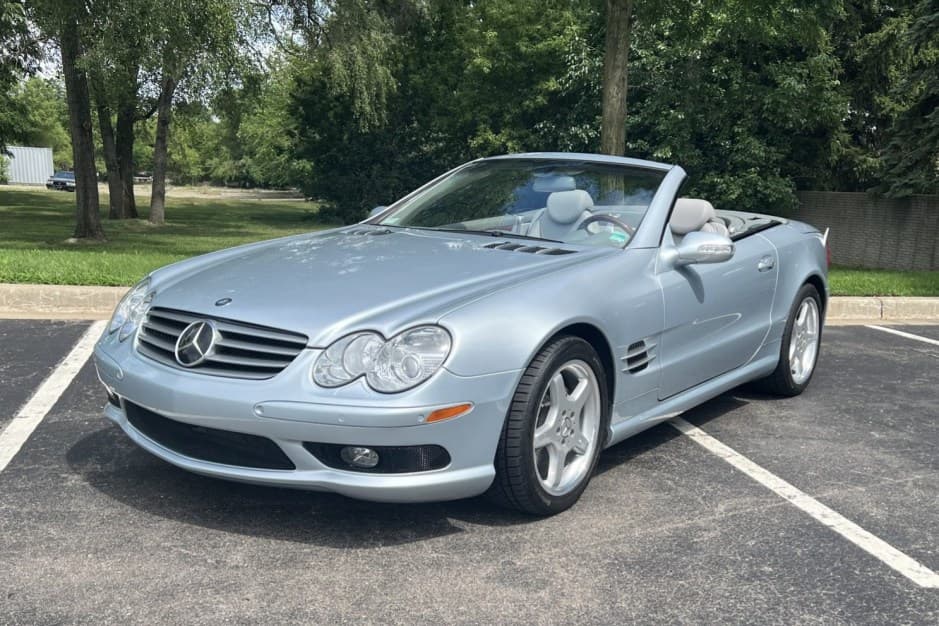 2003 Mercedes-Benz R230 SL sold for $11,250