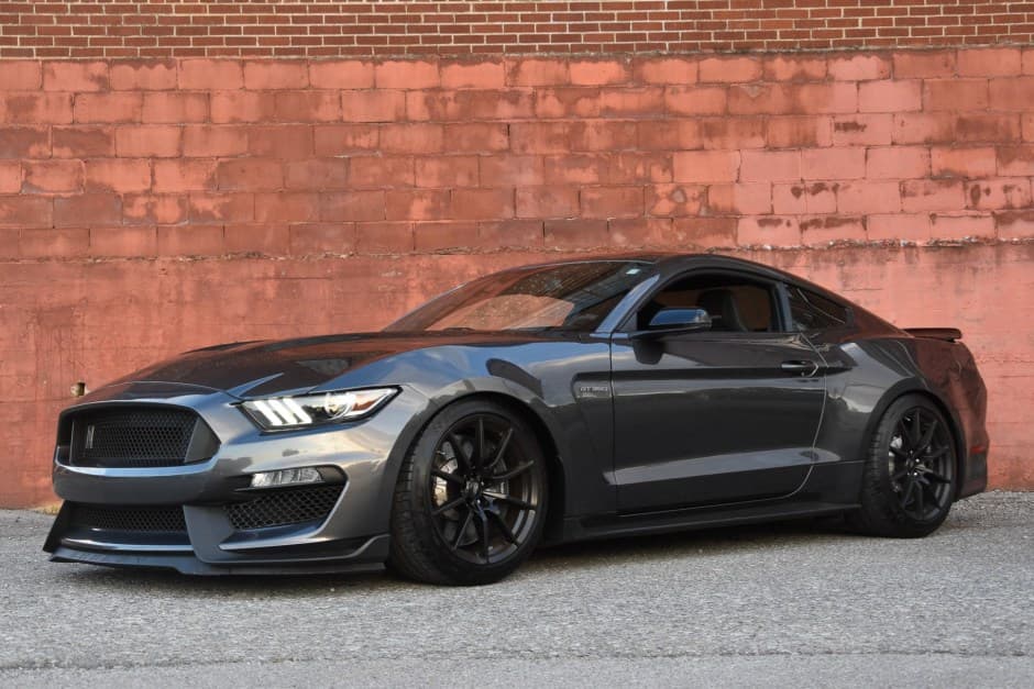 2018 Ford Mustang S550 sold for $43,250