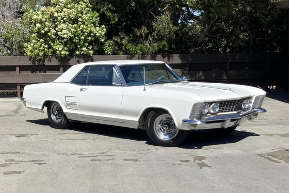 1964 Buick Riviera sold for $16,064