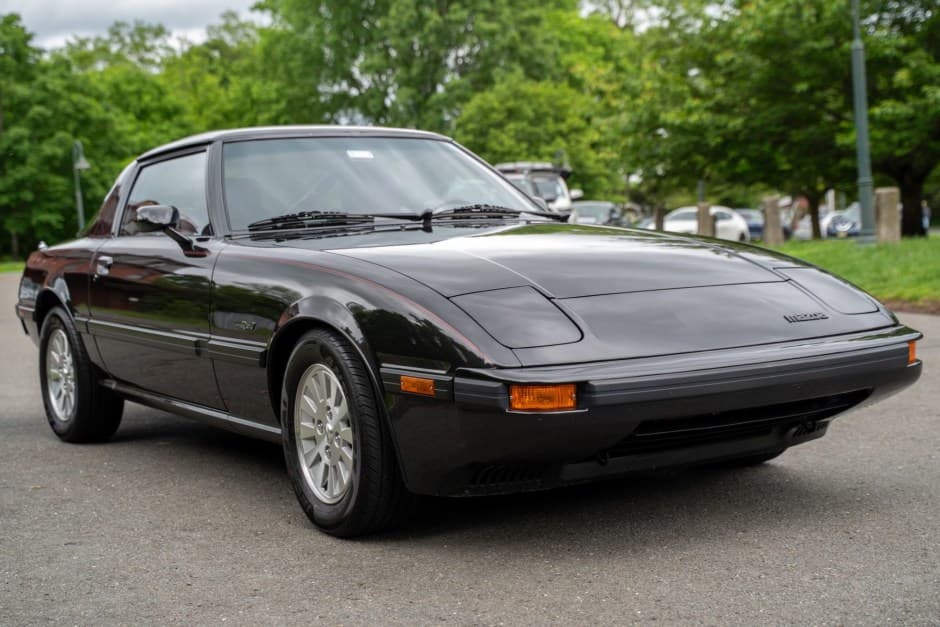 1984 Mazda RX-7 FB sold for $22,000