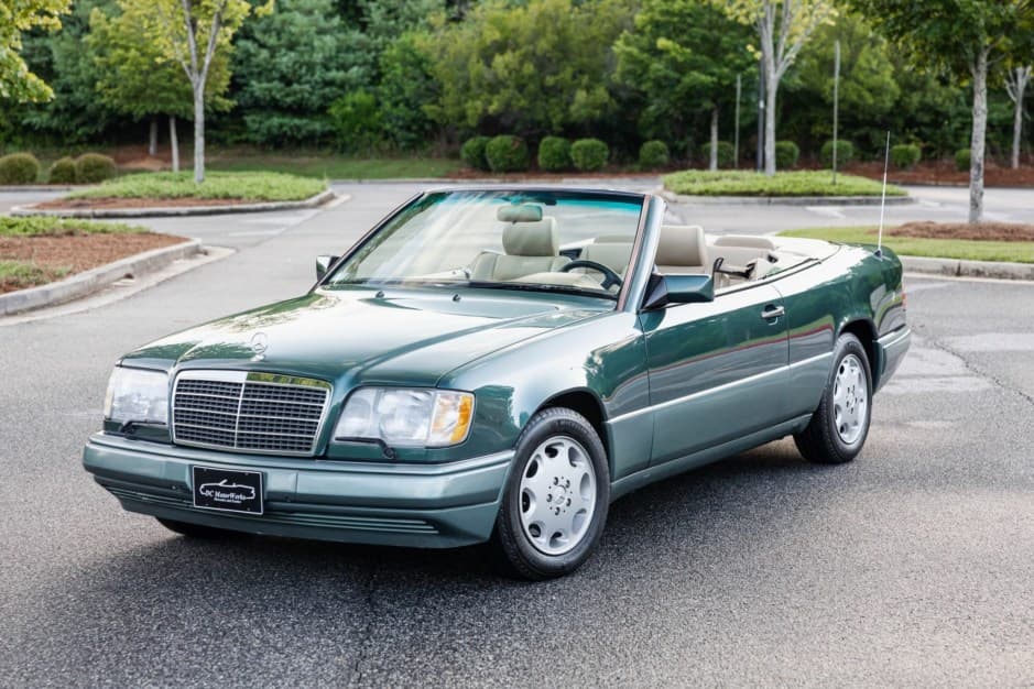1994 Mercedes-Benz W124 E-Class sold for $21,250