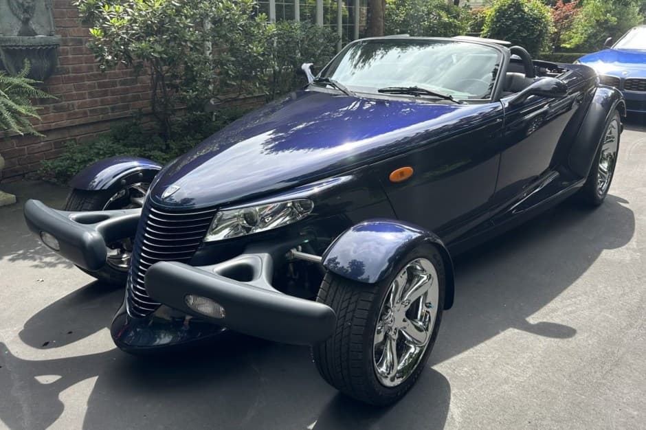 2001 Plymouth Prowler sold for $27,750