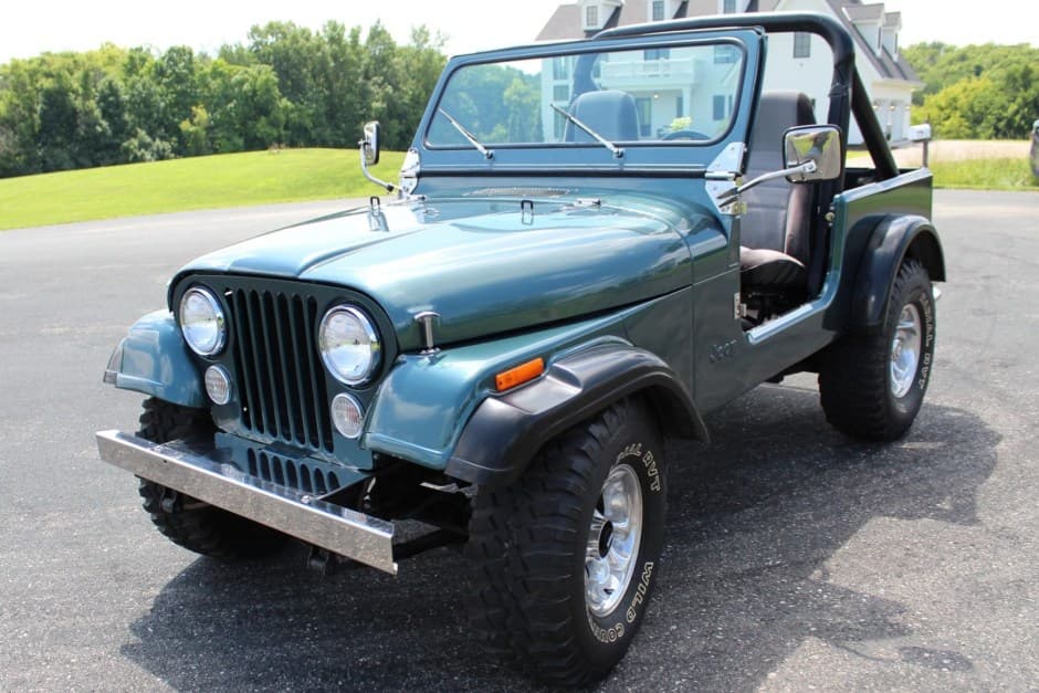 1984 Jeep CJ-7 sold for $10,400