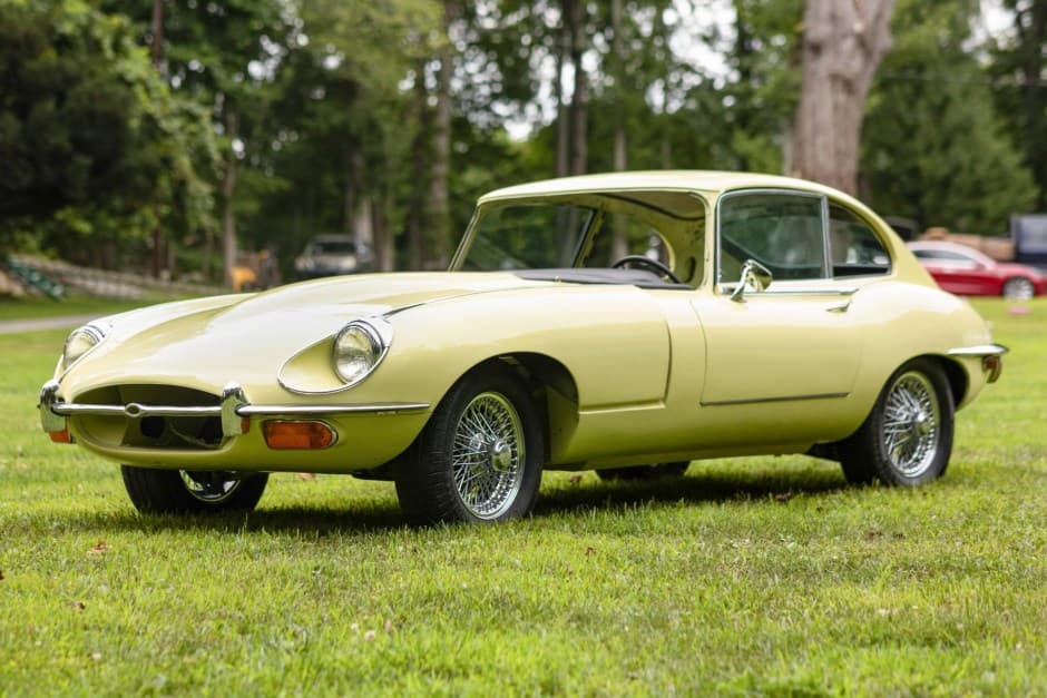 1969 Jaguar XKE Series II sold for $17,300