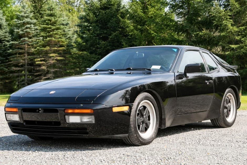 1986 Porsche 944 Turbo sold for $12,500