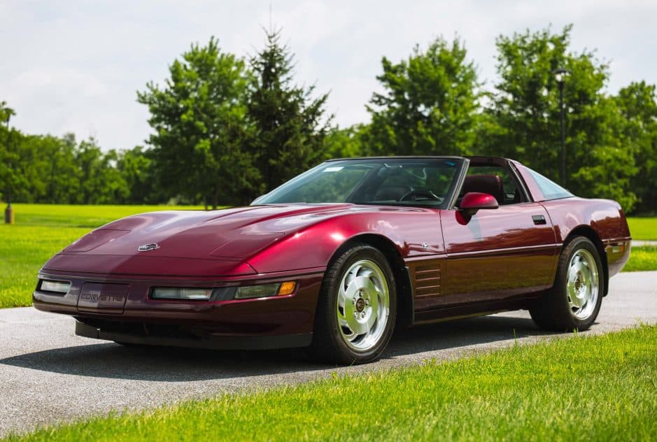 1993 Chevrolet Corvette C4 Coupe (1992-1996) sold for $16,255