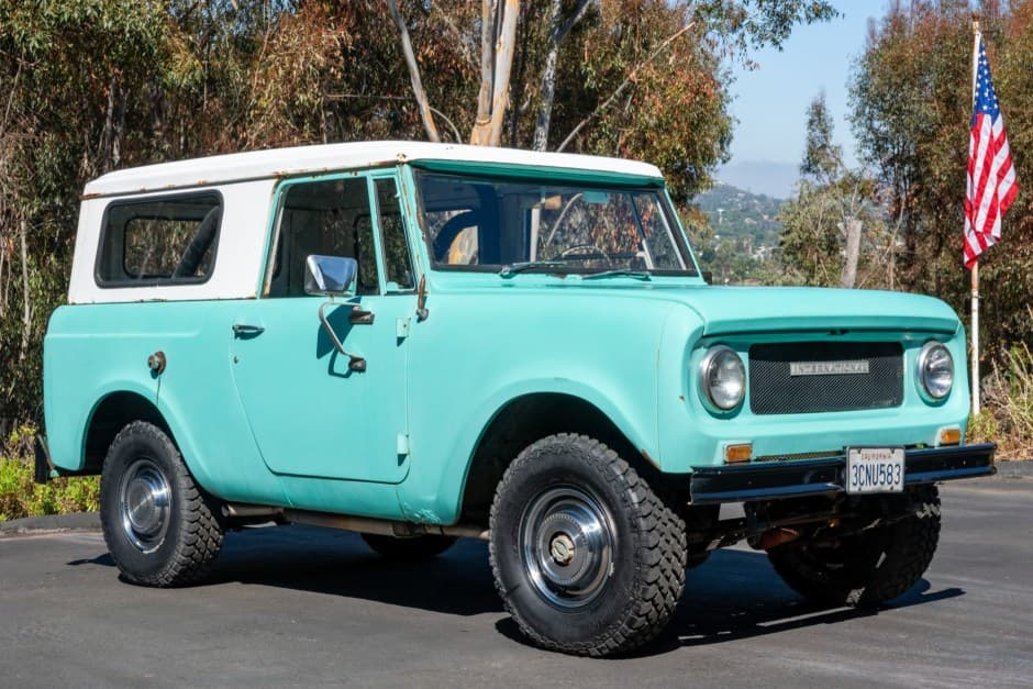 1967 International Harvester Scout 800 sold for $9,950
