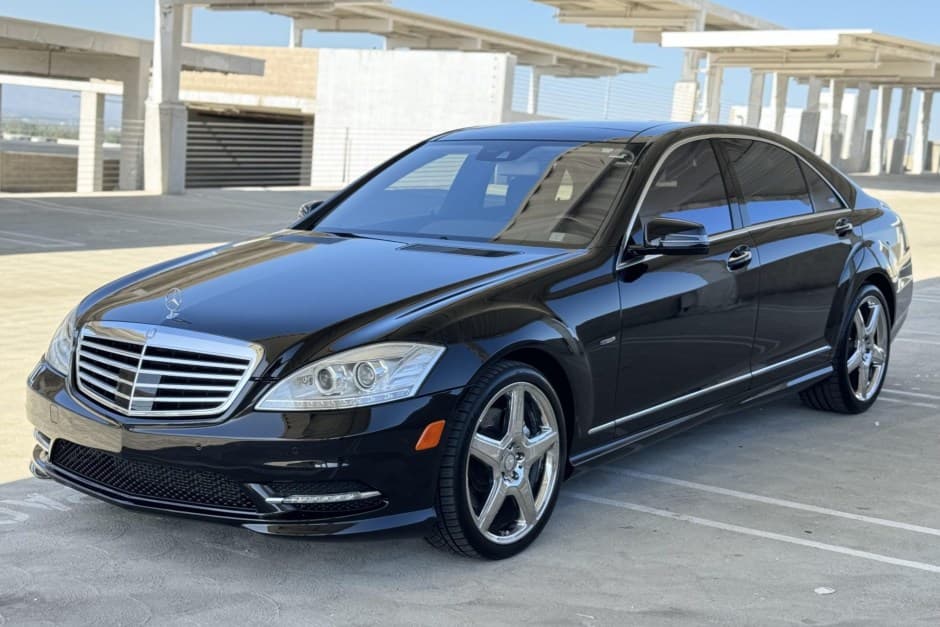2012 Mercedes-Benz W221 S-Class sold for $14,350