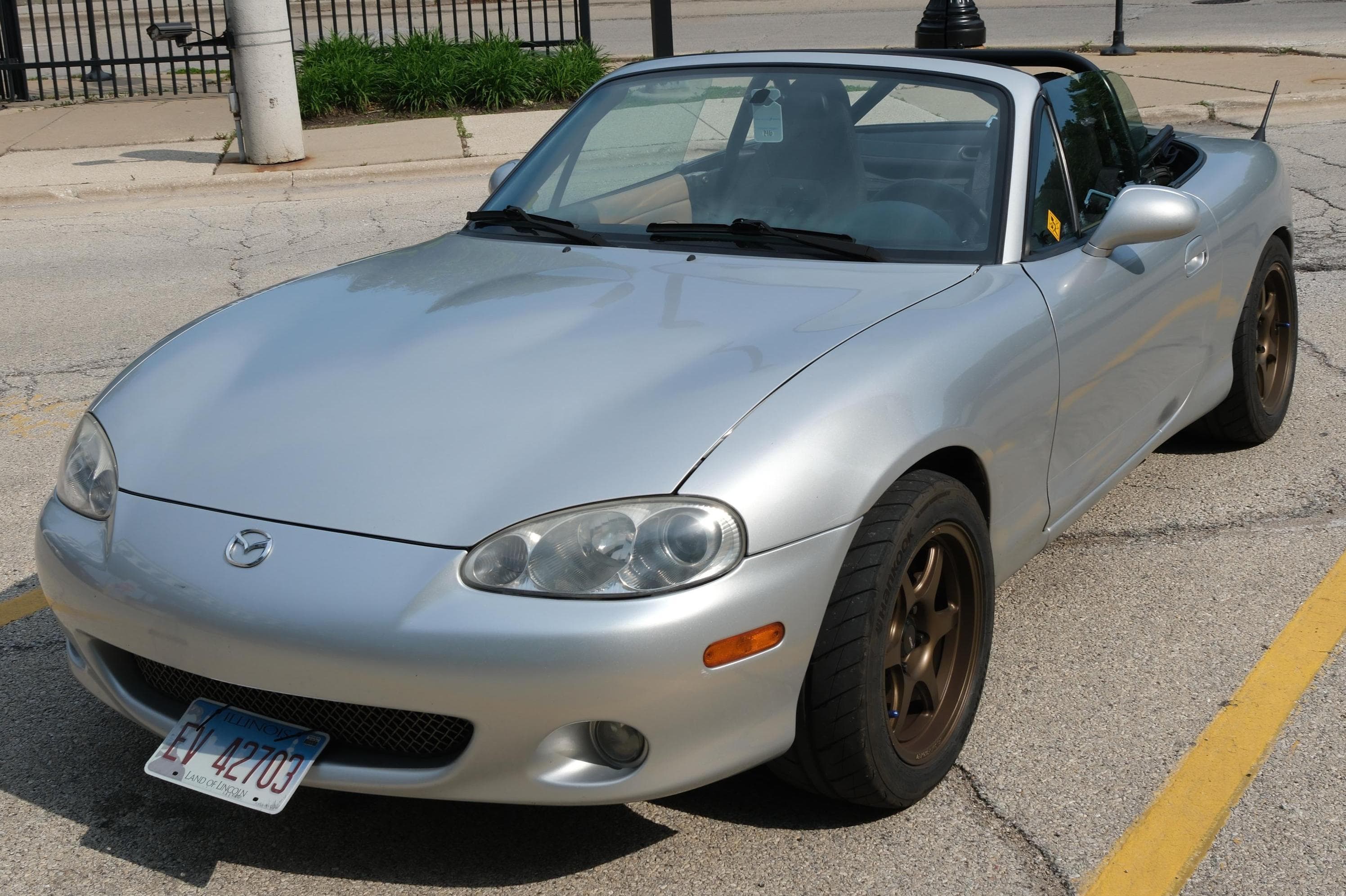 2001 Mazda NB Miata sold for $5,100