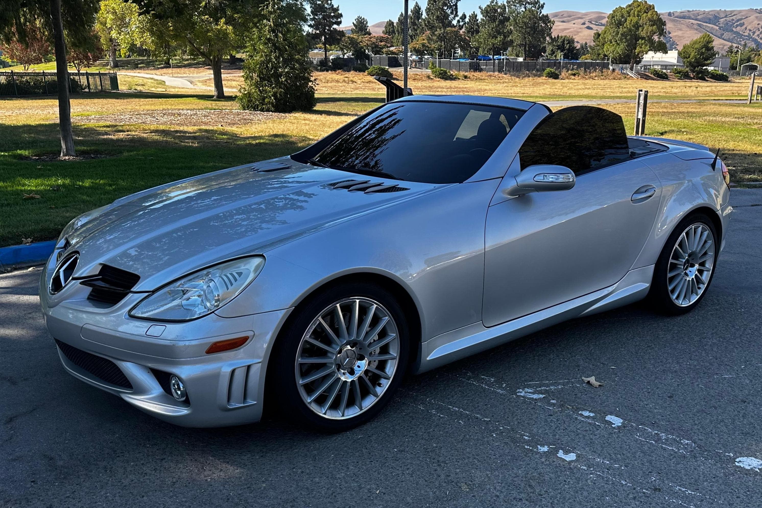 2007 Mercedes-Benz SLK AMG sold for $20,202
