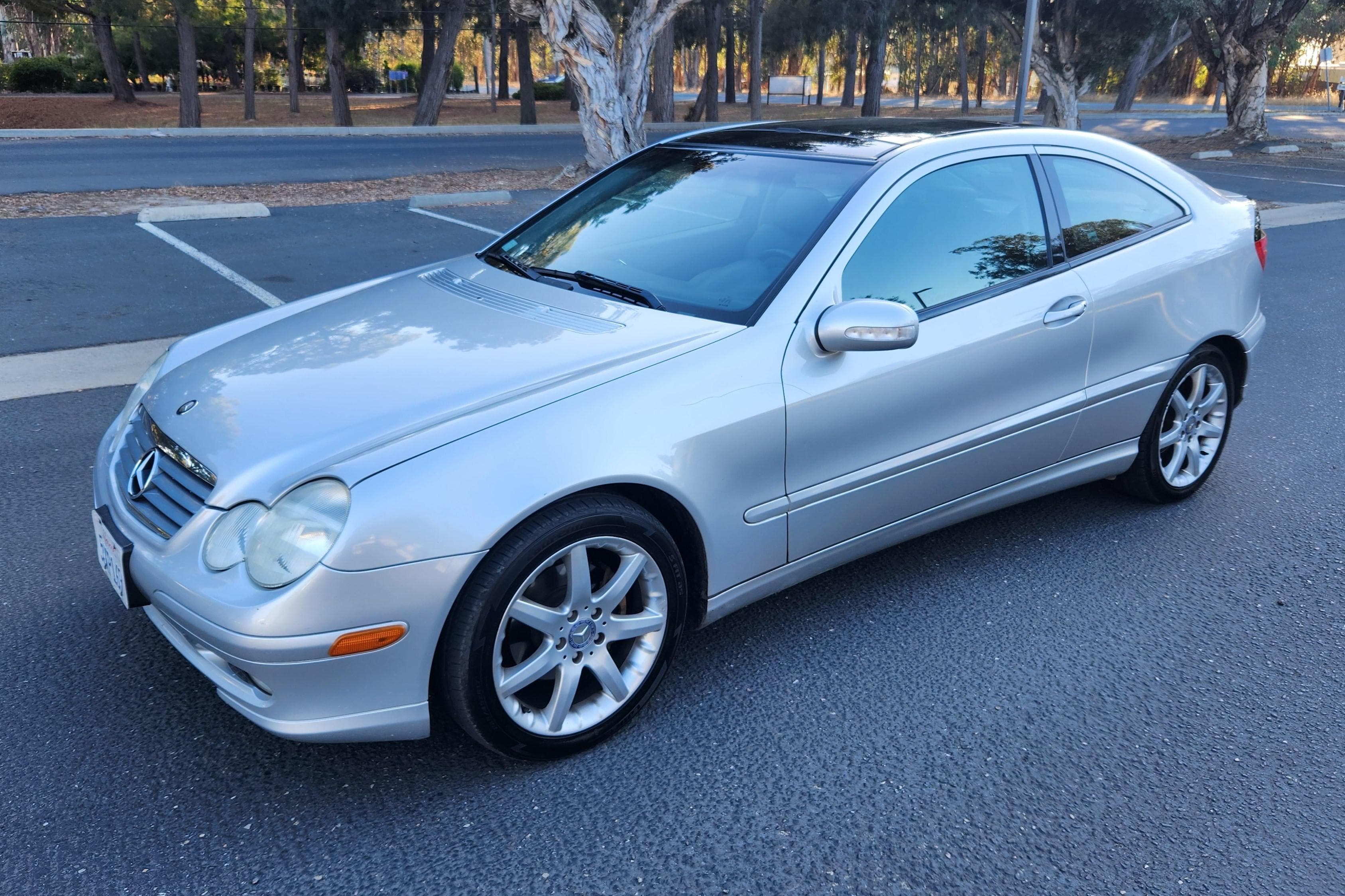 2004 Mercedes-Benz C-Class sold for $1,334