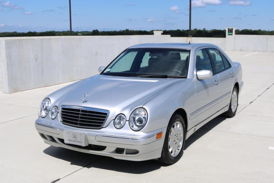 2001 Mercedes-Benz W210 E-Class sold for $5,050