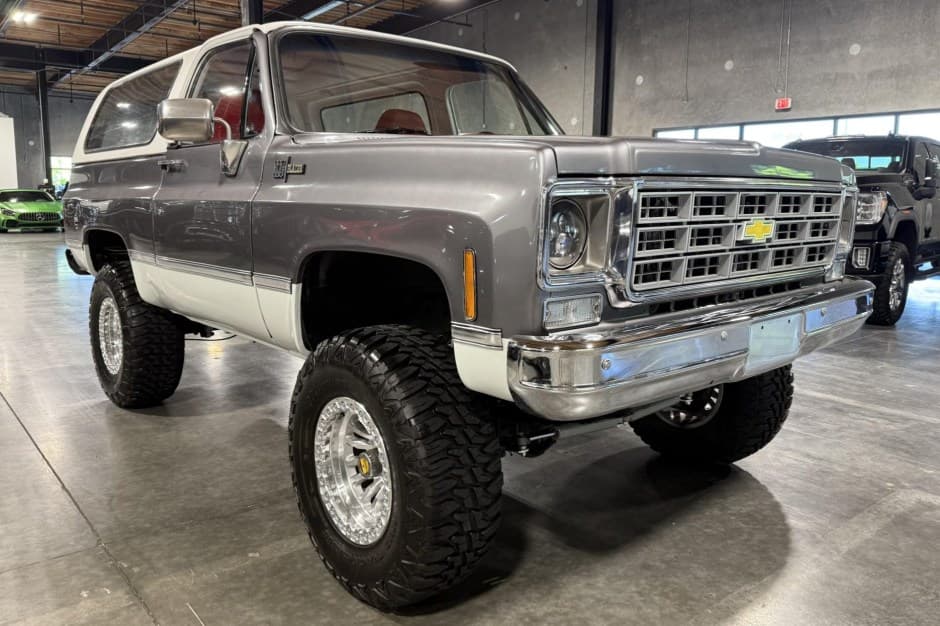 1975 Chevrolet K5 Blazer 1973-1991 sold for $36,955