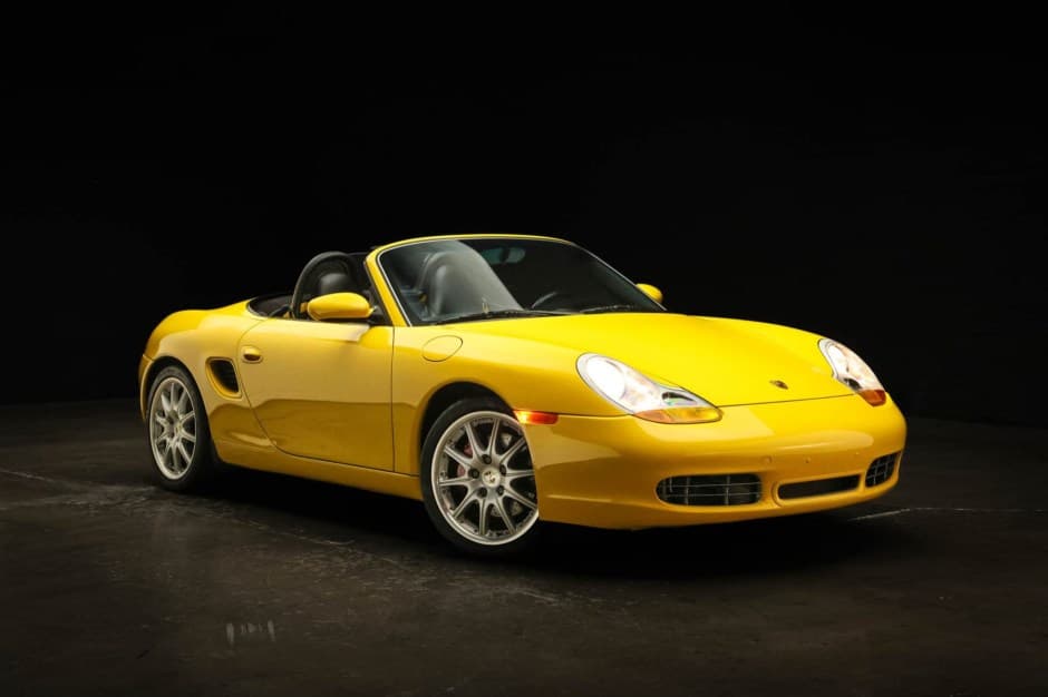 2000 Porsche 986 Boxster sold for $20,550