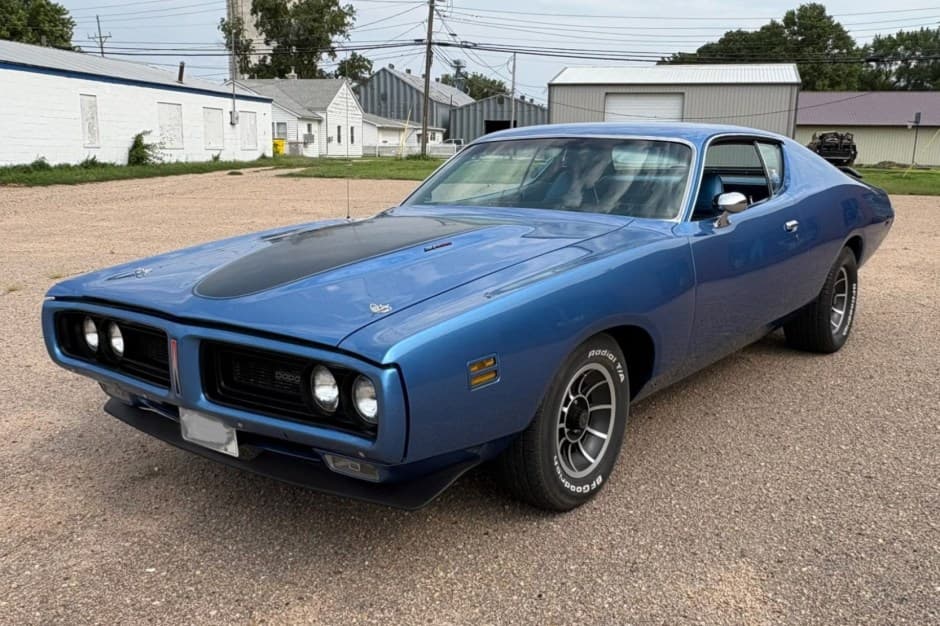 1971 Dodge Charger sold for $25,000