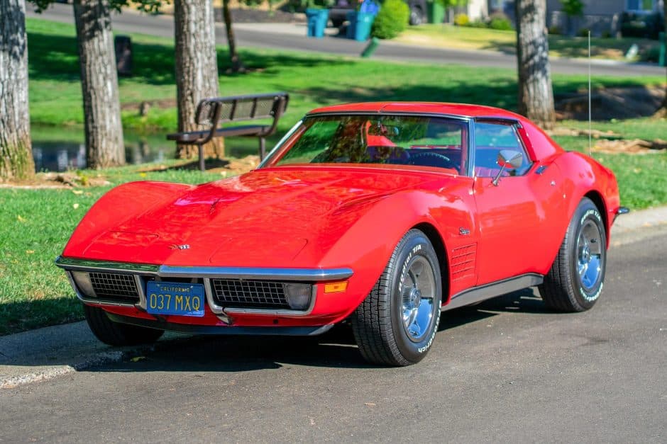 1971 Chevrolet Corvette C3 sold for $44,000