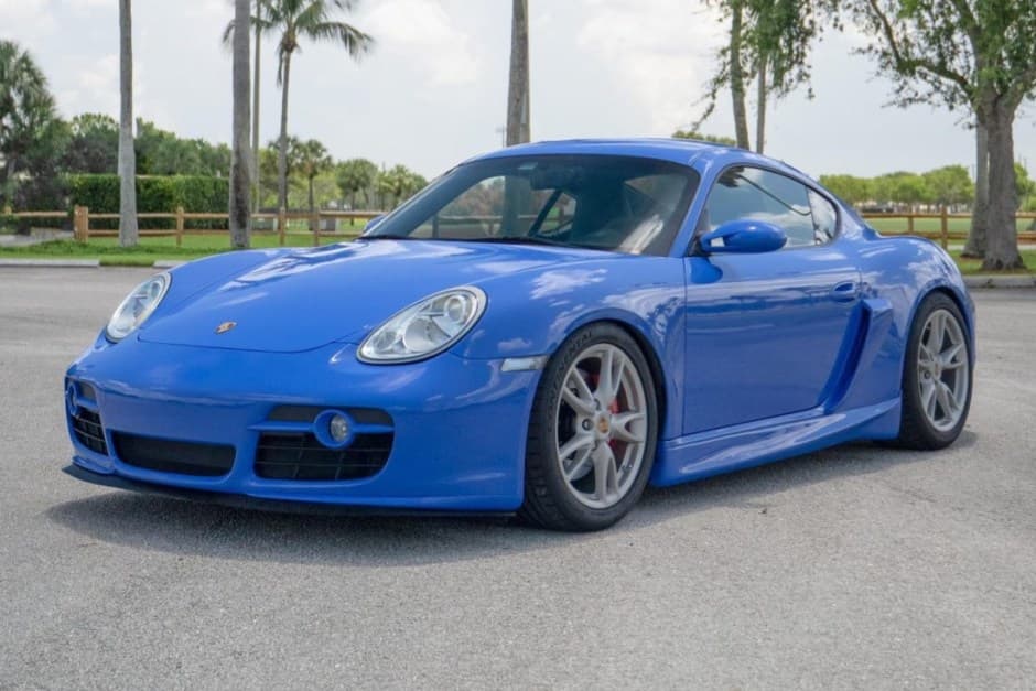 2007 Porsche 987 Cayman sold for $35,500