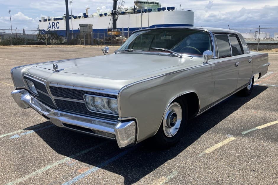 1965 Chrysler Imperial sold for $7,400