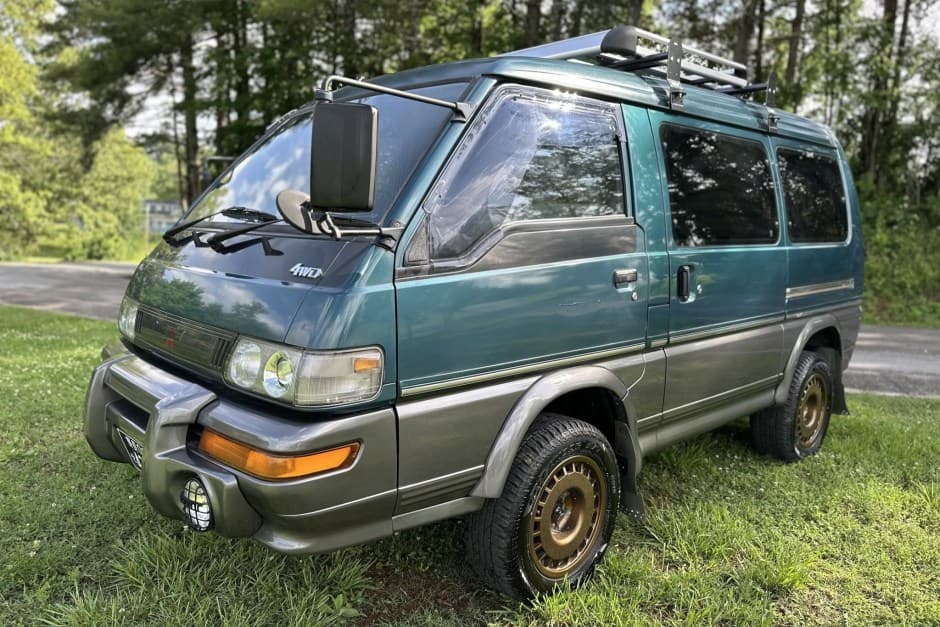 1994 Mitsubishi Delica sold for $14,000