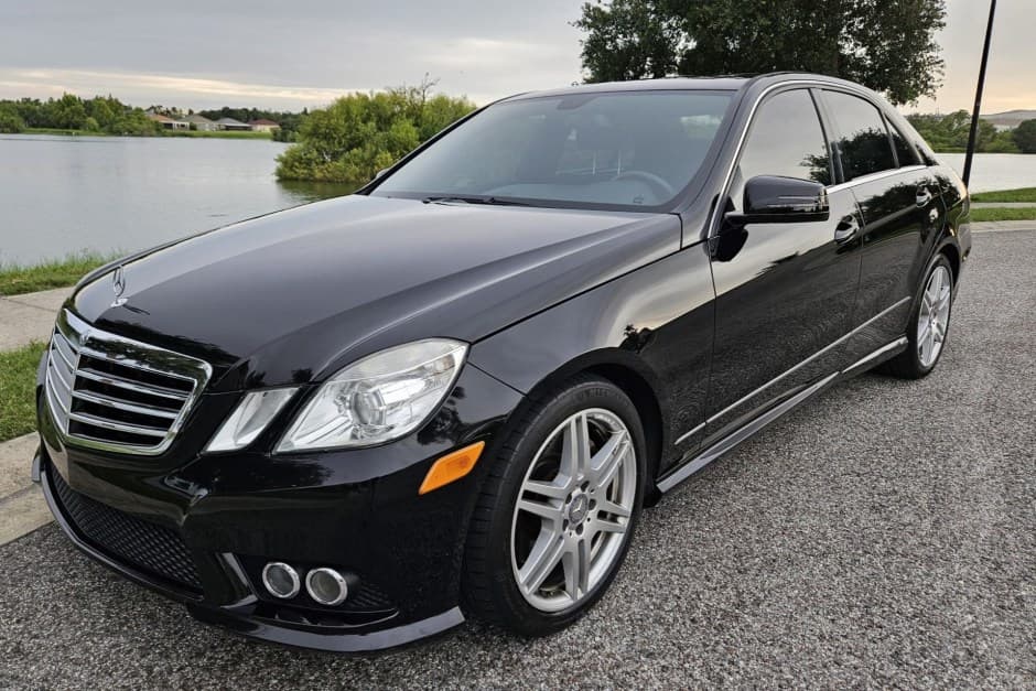 2010 Mercedes-Benz W212 E-Class sold for $8,205