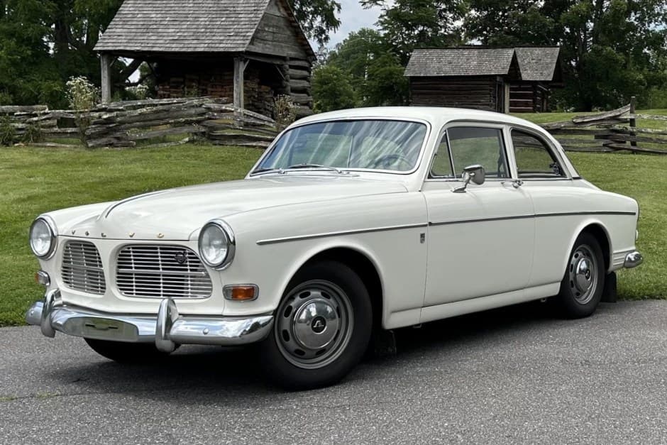 1965 Volvo Amazon sold for $17,500