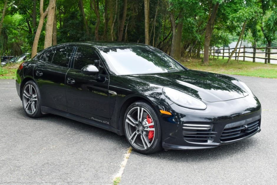 2014 Porsche Panamera sold for $22,250