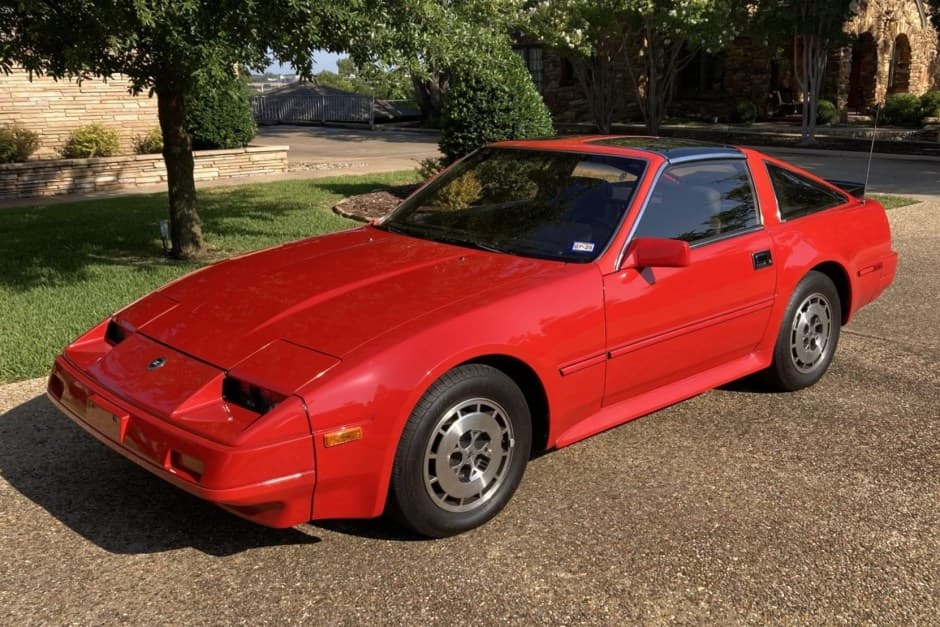 1986 Nissan Z31 300ZX sold for $15,250