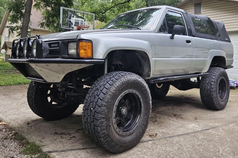 1985 Toyota 4Runner (N60) sold for $16,500