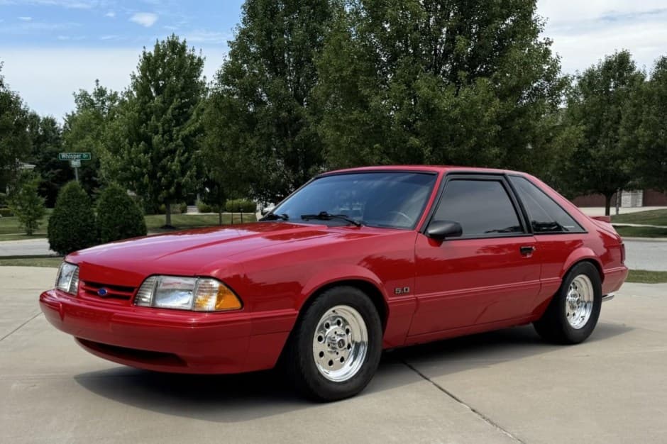 1993 Ford Fox-Body Mustang sold for $22,000