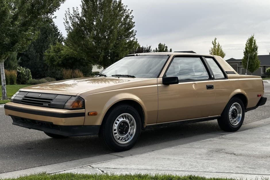 1984 Toyota Celica sold for $2,084