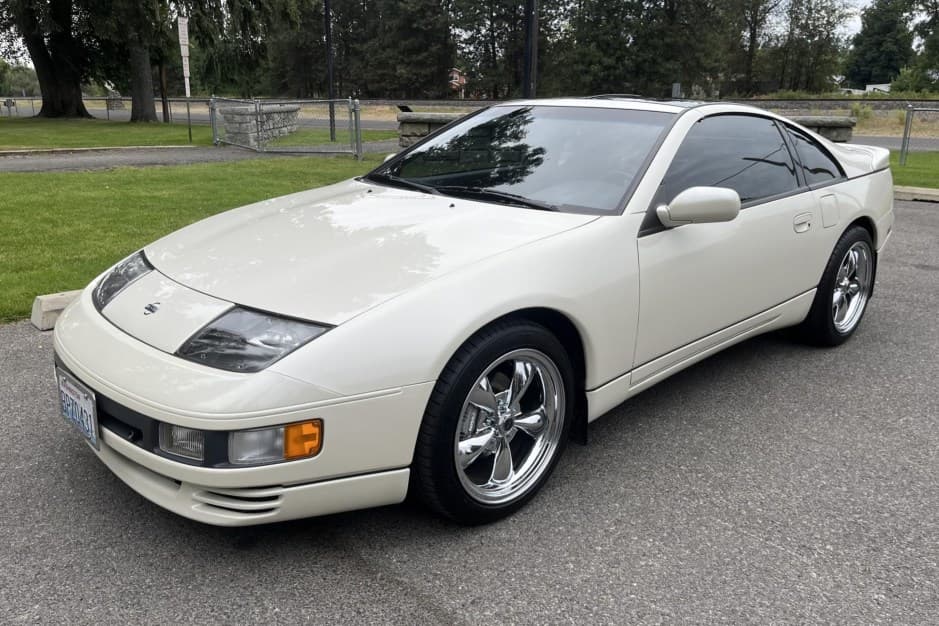 1991 Nissan Z32 300ZX sold for $19,250