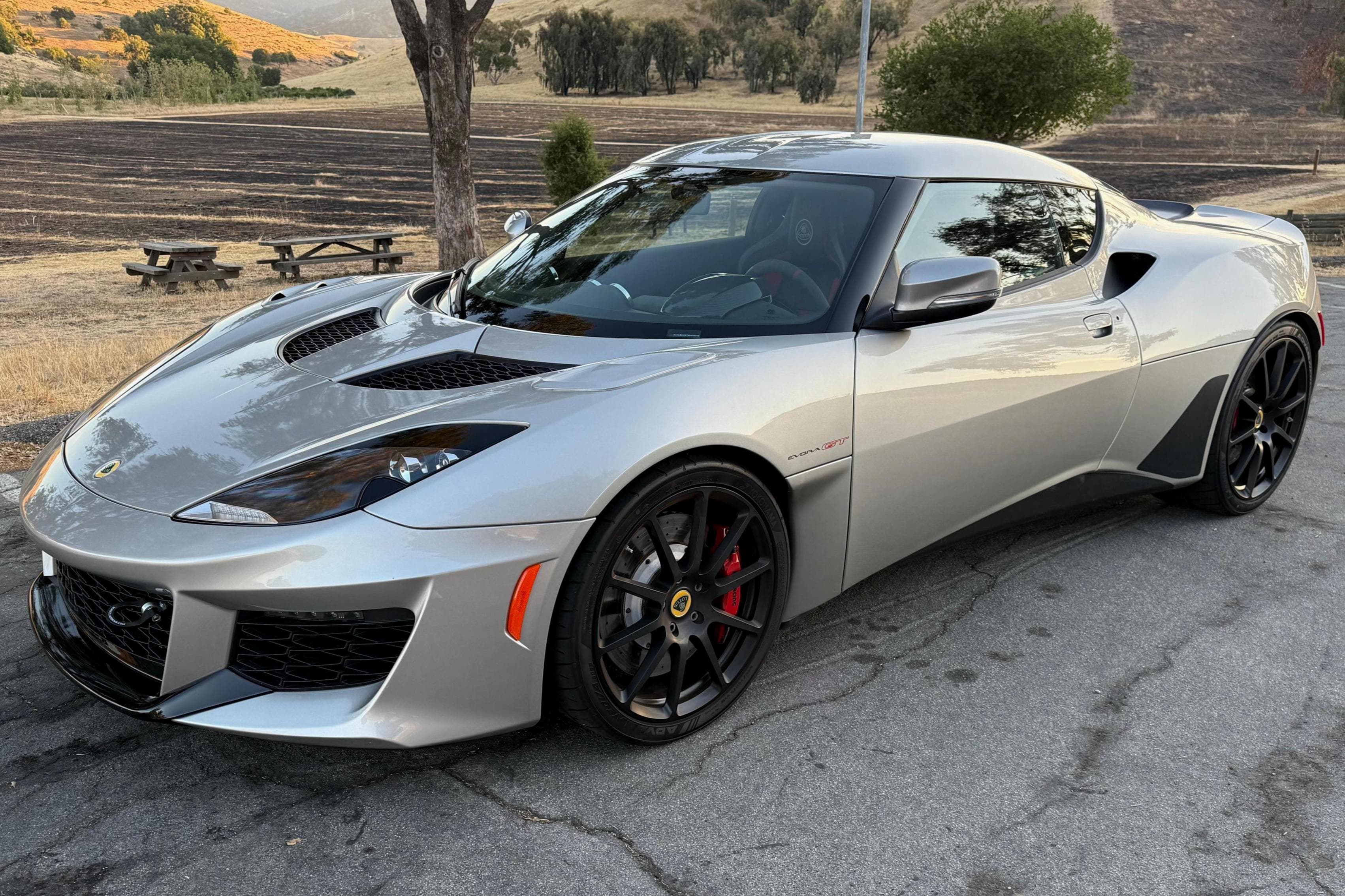 2021 Lotus Evora sold for $71,500