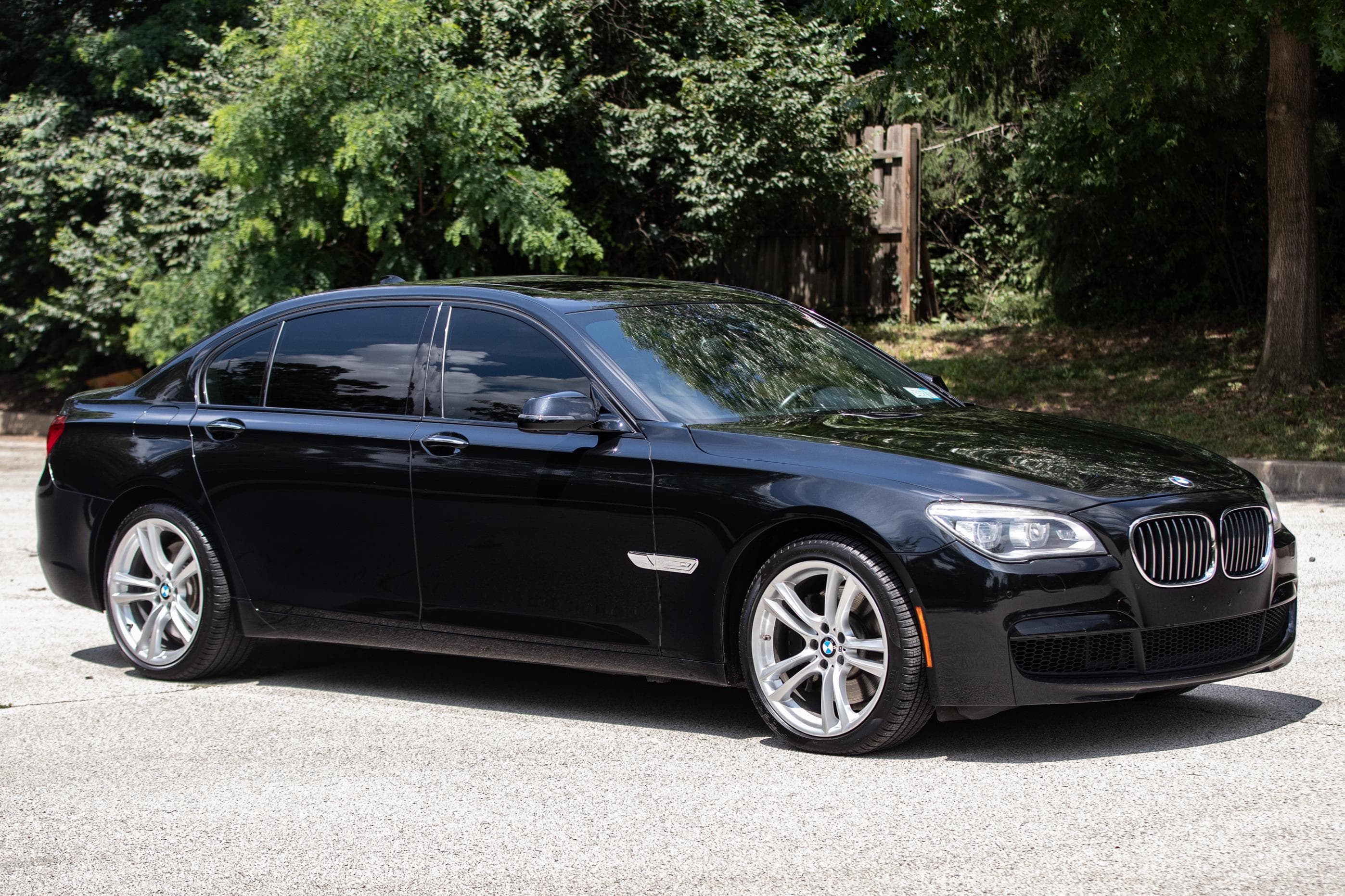 2013 BMW 7 Series sold for $10,200