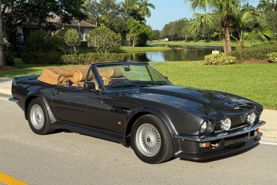 1989 Aston Martin V8 (1977-1989) sold for $280,000
