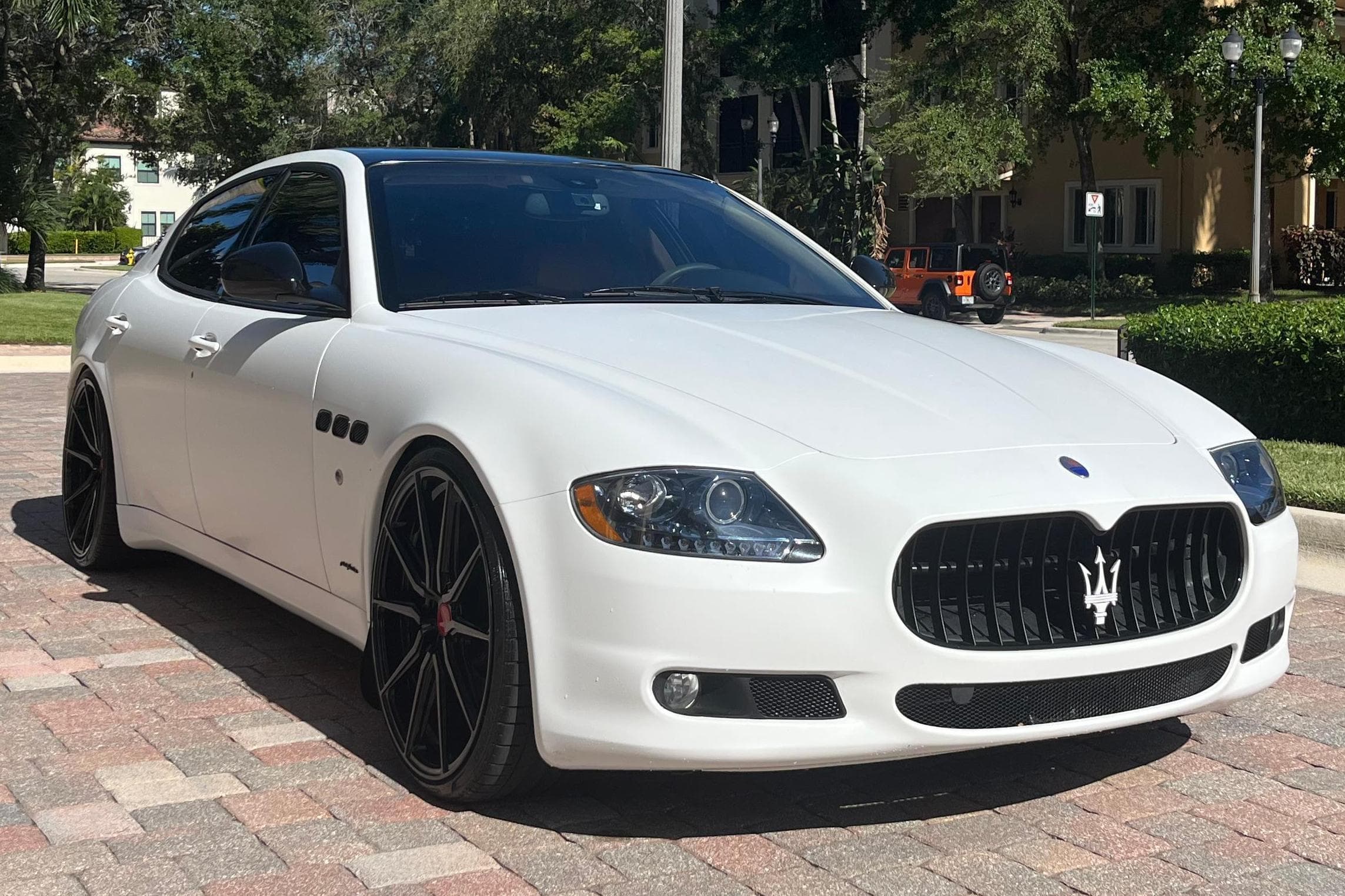 2011 Maserati Quattroporte sold for $28,000