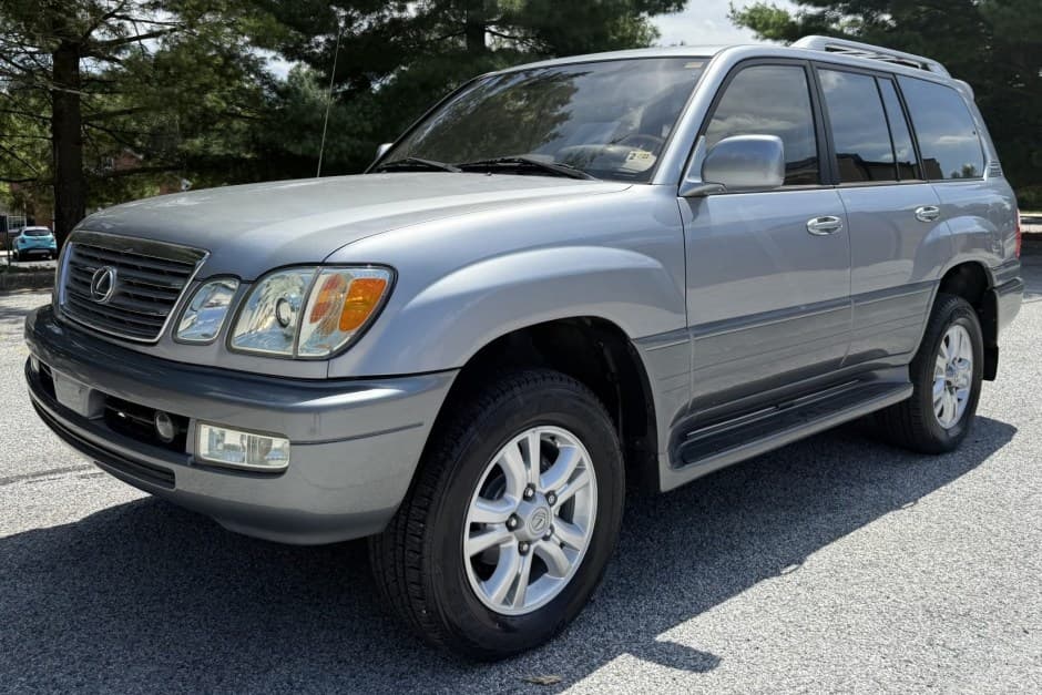 2003 Lexus LX470 sold for $22,500