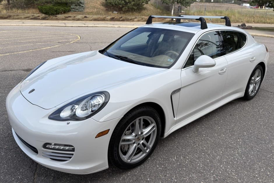 2010 Porsche Panamera sold for $25,250