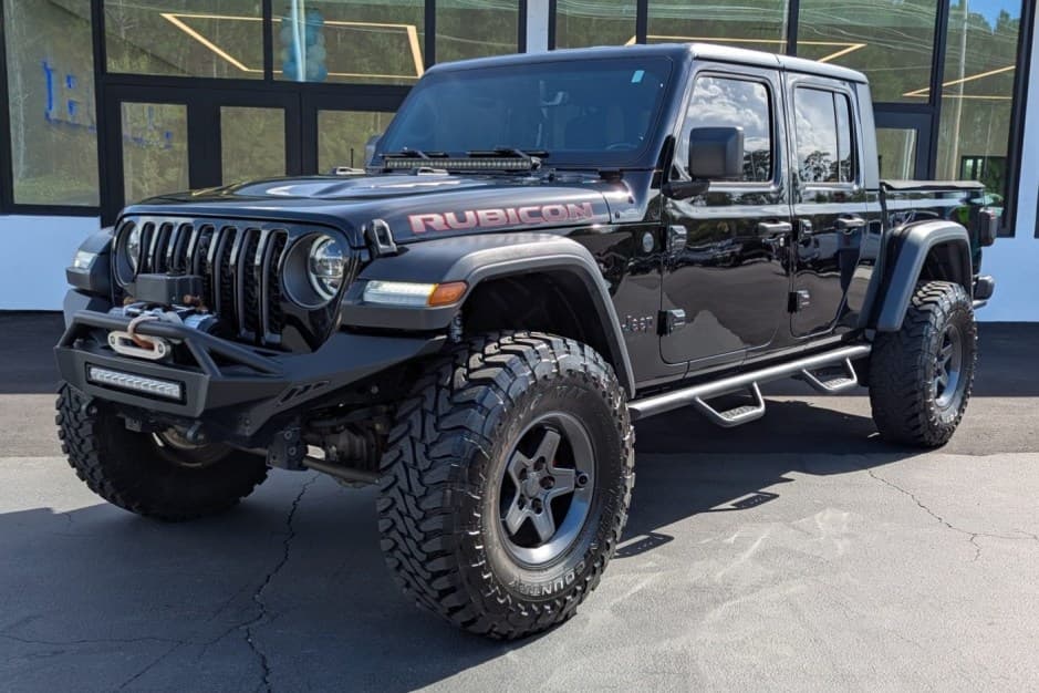 2020 Jeep Pickup sold for $33,000