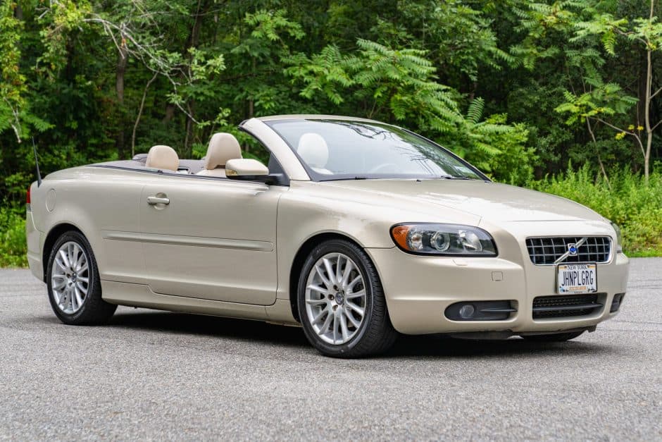 2007 Volvo C70 sold for $14,250