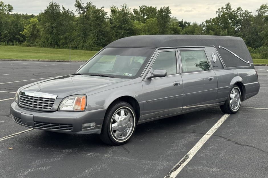 2001 Cadillac DeVille sold for $5,700
