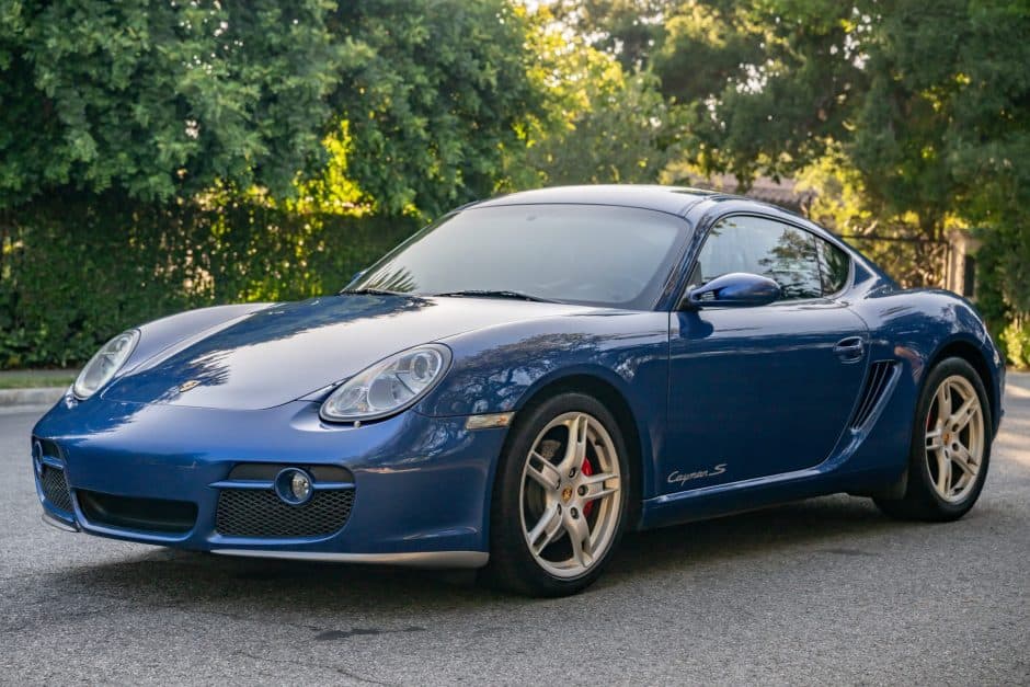 2006 Porsche 987 Cayman sold for $45,777