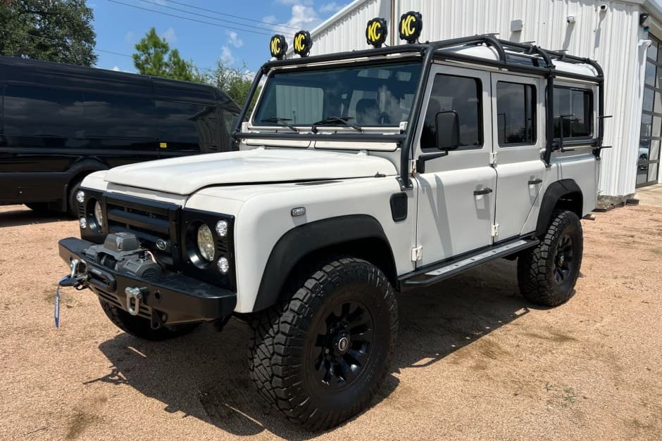 1988 Land Rover 110 / Defender 110 (Euro Spec) sold for $53,500