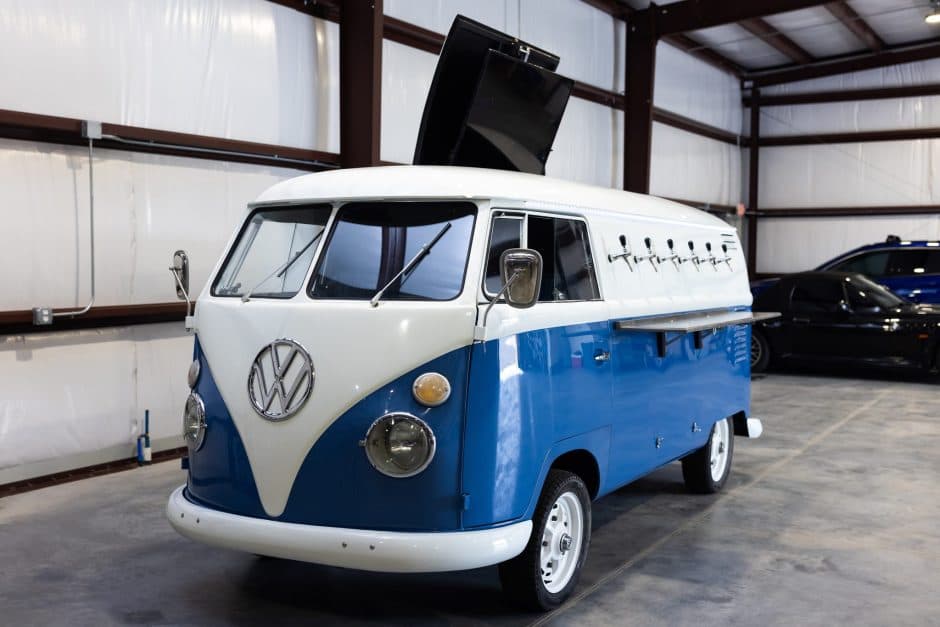 1961 Volkswagen Split-Window Bus sold for $38,000