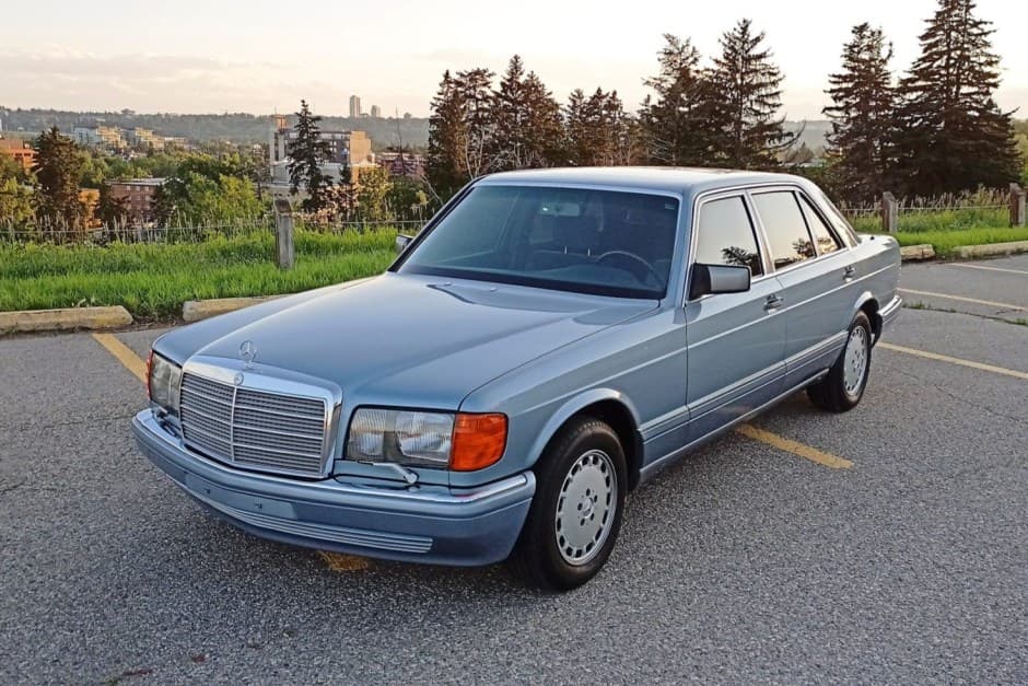 1988 Mercedes-Benz W126 S-Class sold for $13,000