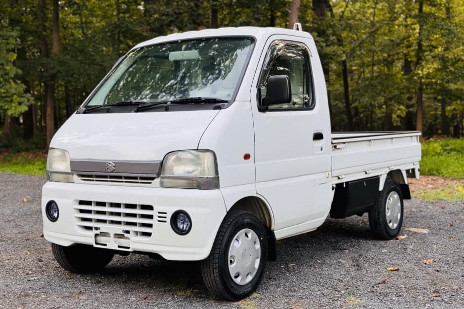1999 Suzuki Carry sold for $11,000