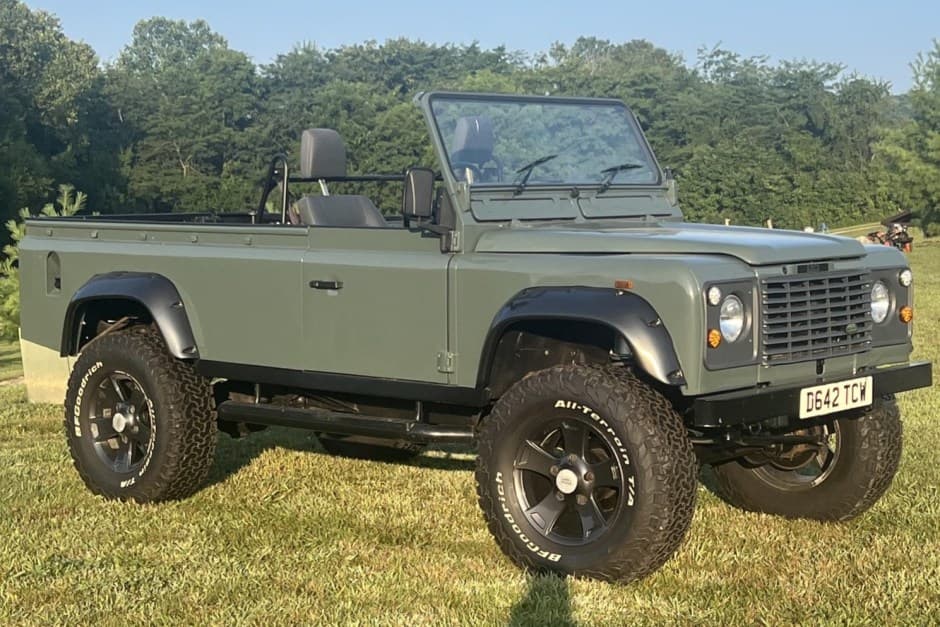 1987 Land Rover 110 / Defender 110 (Euro Spec) sold for $24,000