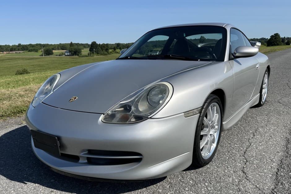 2000 Porsche 996 911 (Non-Turbo/GT2/GT3) sold for $29,000